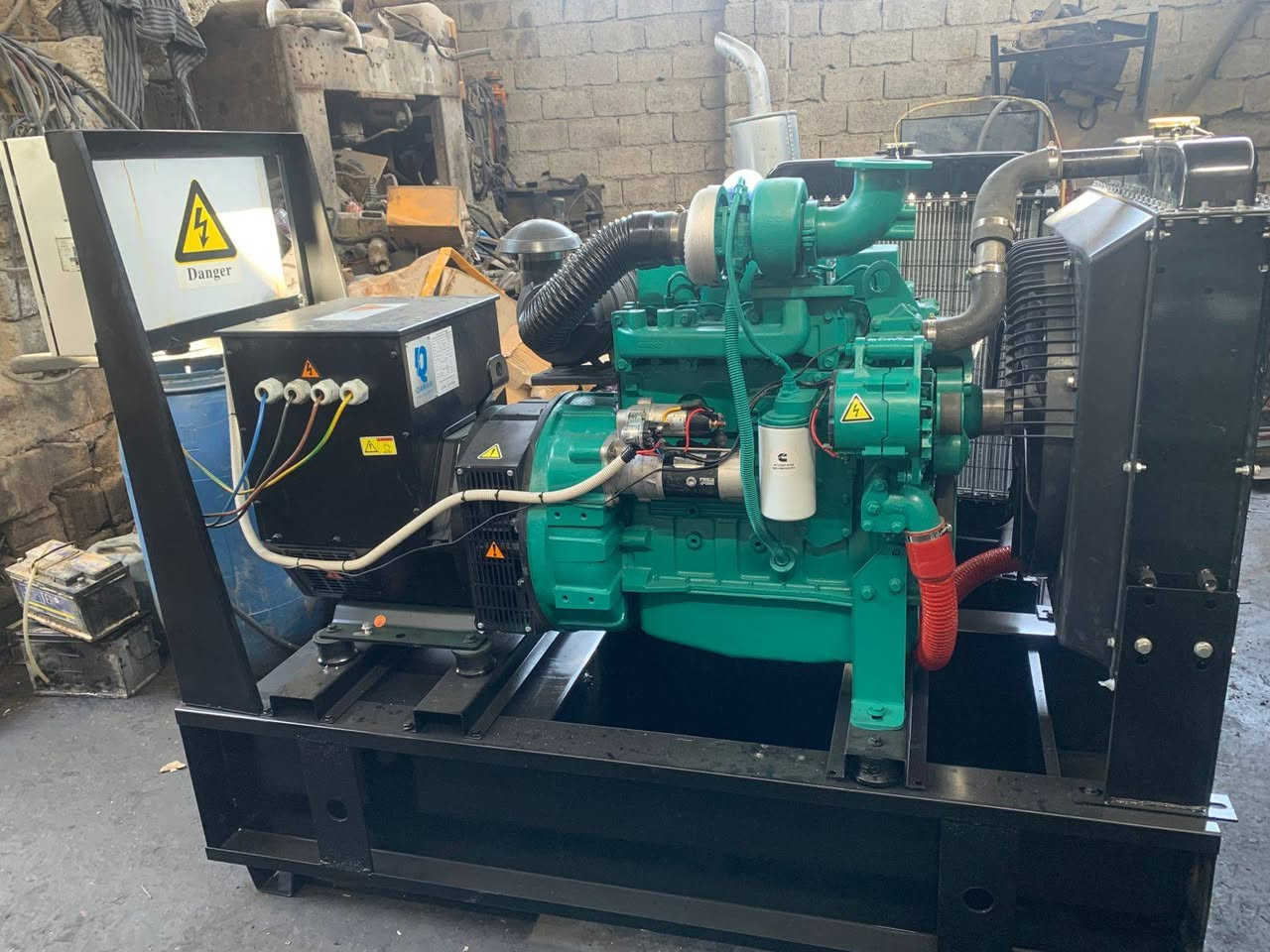 السلام وعليكم 
مجموعة مولدات للبيع
بيركنز ٣ بستم كاتم ٣٦ كيفي
بيركنز ٣ بستم سوبر ٦٥ كيفي 
فيات ٤ بستم سوبر ٥٠ كيفي
كمنز ٤ بستم سوبر ٥٠ كيفي
مكاني ميسان 
***********
