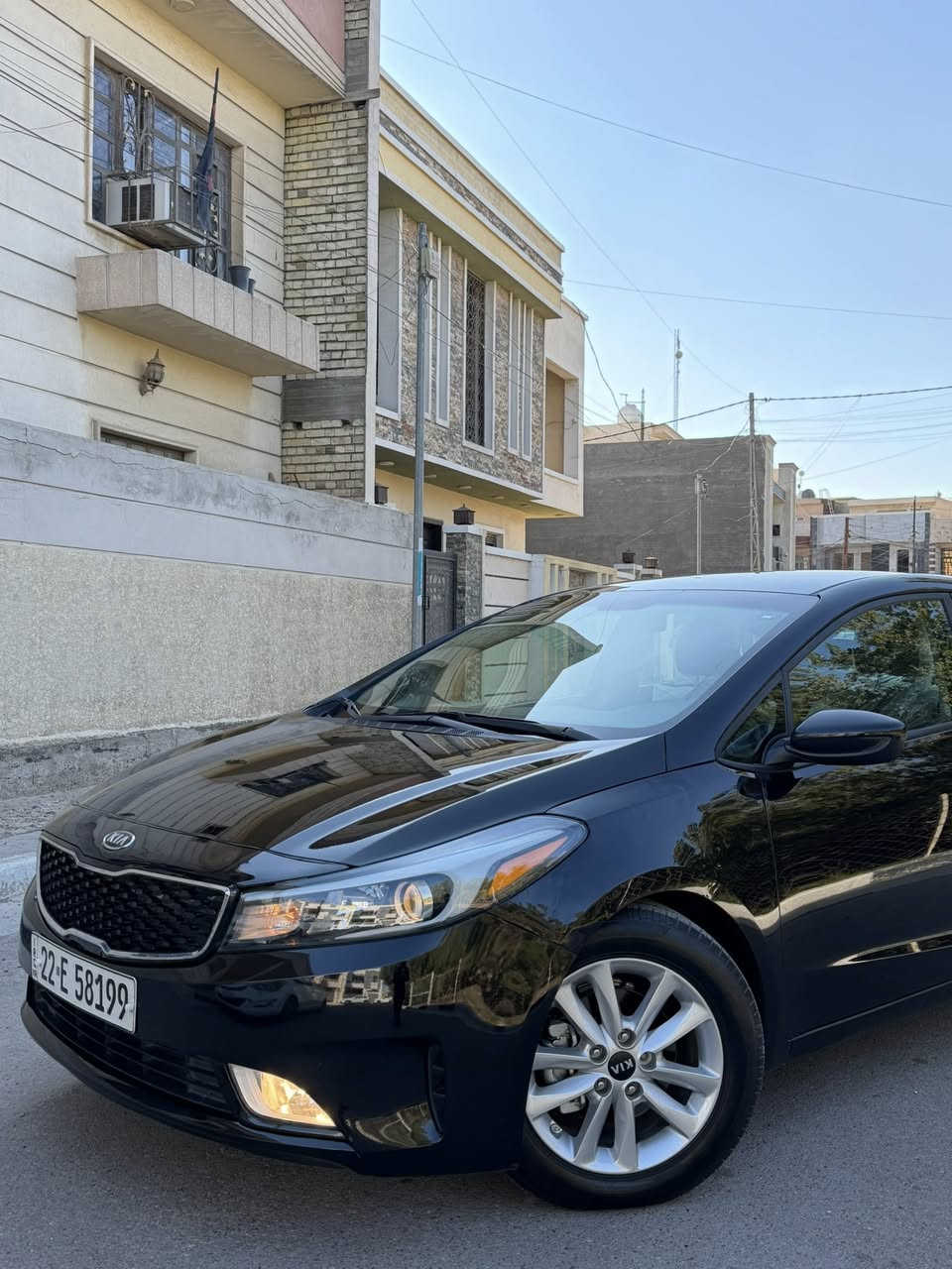 لسلام عليكم
كيا فورتي 2017 للبيع بسعر مناسب جدا
وبالعافية ع ياخذها  
118$ وبيها مجال بسيط 
وارد امريكي 
رقم اربيل الجديد هزة و سنوية جديدة 
قطعة وحدة صبغ البنيد فقط 
بدون دواخل مكفولة
سيارة جاهزة من كلشي
نقص برغي مابيها
دشبول كلشي ما مشتغل بيه اي كلوب   
مكاني بغداد حي الجهاد  
للأستفسار
الاتصال ***********
واتساب ***********
