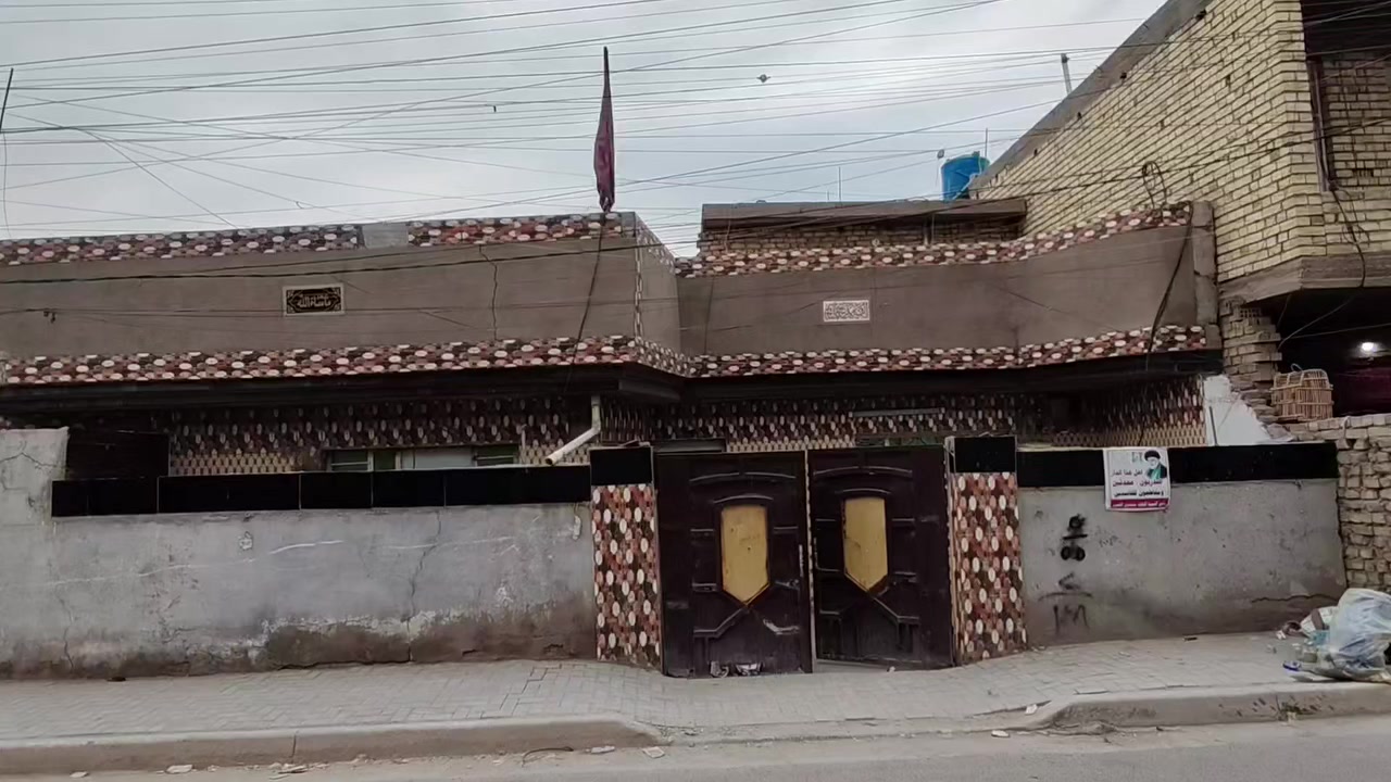 بيت للبيع مساحة 125 متر مربعه واجهة 12ونص ونزال 10 السعر 72 مليون البيت خلف اسواق ابو عراق بفرعين *********** للمعلومة البيت مو بفرع على الشارع
