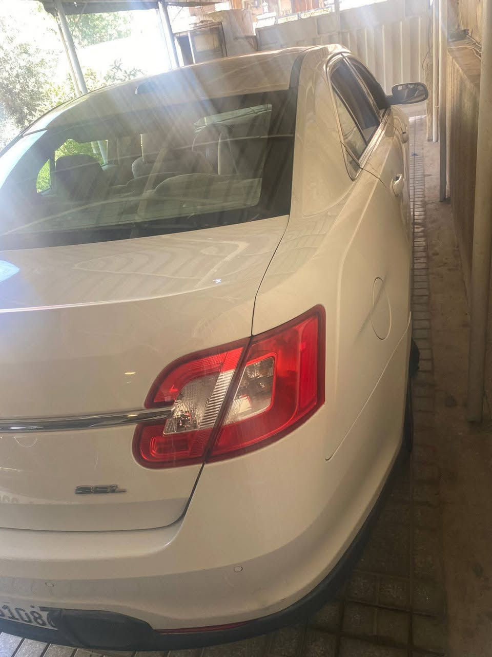 من رخصة الادمن فورد تورس موديل 2011 سيارة جاهزة بدون نقص رقم بغداد بسمي السعر 110 لمزيد من  الاتصال بالرقم ***********
