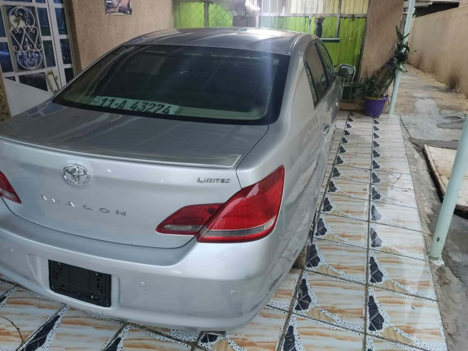 للبيع اڤلون 2008 خليجيه
بأسمي رقم بغداد دولي 

فول مواصفات

بصمة تشغيل 

بصمة بيبان جنطه

فتحه

خزن كشنات 

 اشارت ترحيب 

تحكم ستيرن

او باقي المواصفات المعروفه لمتدد

السياره مصبوغه حزام جماليه بدون دواخل

السعر : 115 او بيها مجال

هاتف :

***********
