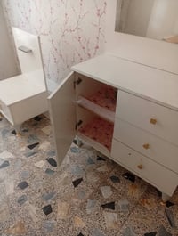 للبيع 200 ألف رقم 07707102836