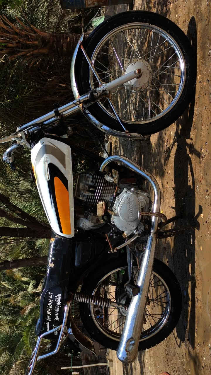 سلام عليكم
اربعة كير ارشا ( كلك ) مكفول 
دراجة مكفولة محرك لانظوح ولا تبخير 
ظفيرة جديدة فقط عوزهة شد لايت او اشاير
ويالة جدد مكفولات من العواج 
السعر : 150قفل
الرقم : *********** واتساب 
فقط واتساب ماعندي رقم يشتغل مغلق 
العنوان : كربلاء الحولي الجديد قري مستشفى ابو مهدي المهندس
