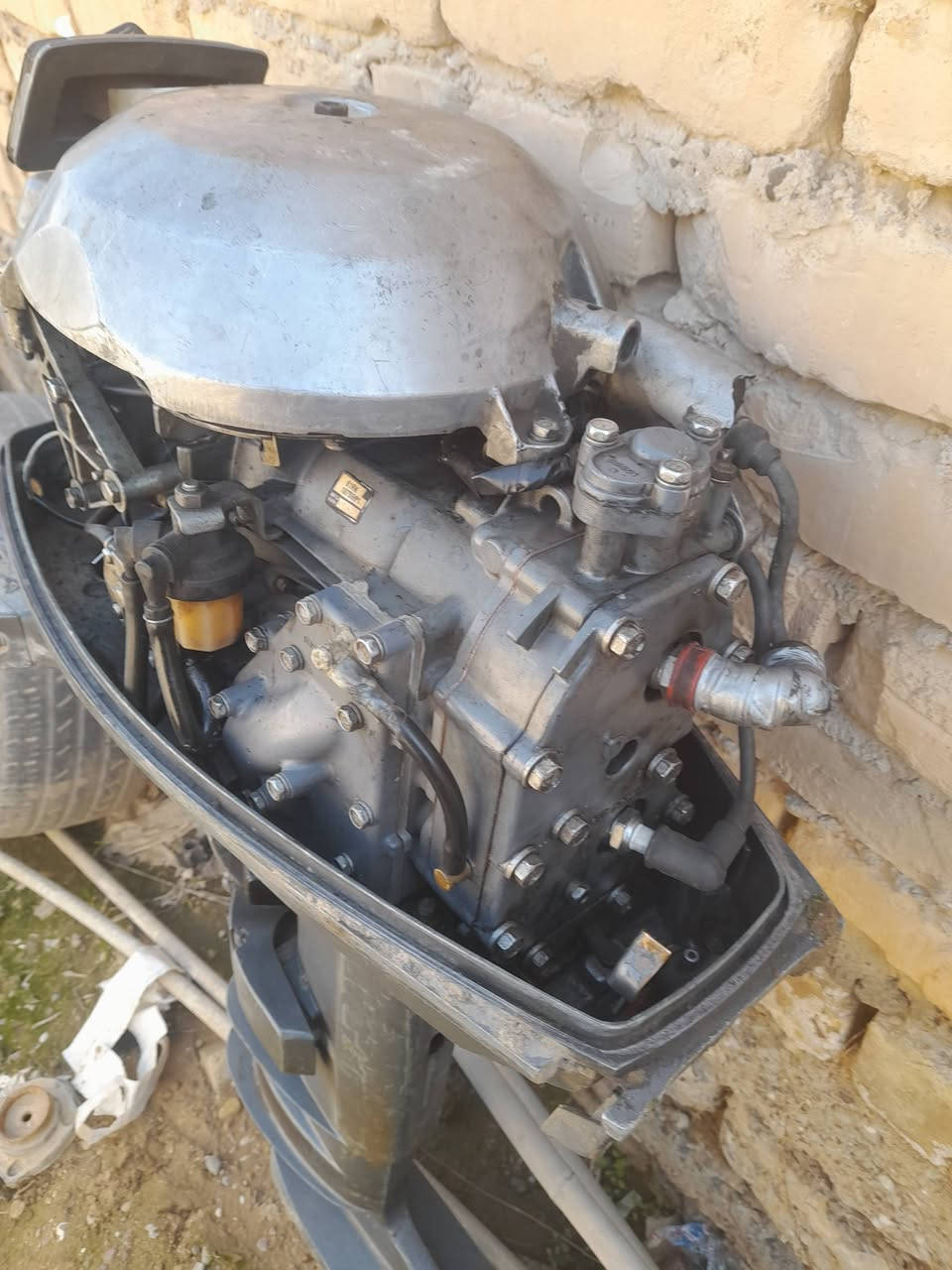 السلام عليكم
مكينه ٣٠ ياماها 
شفت طويل 
مفتوحه كير ومحرك 
وبيها صوت بالمحرك
السعر  ٦٠٠  الف 
رقم الموبايل 
***********
