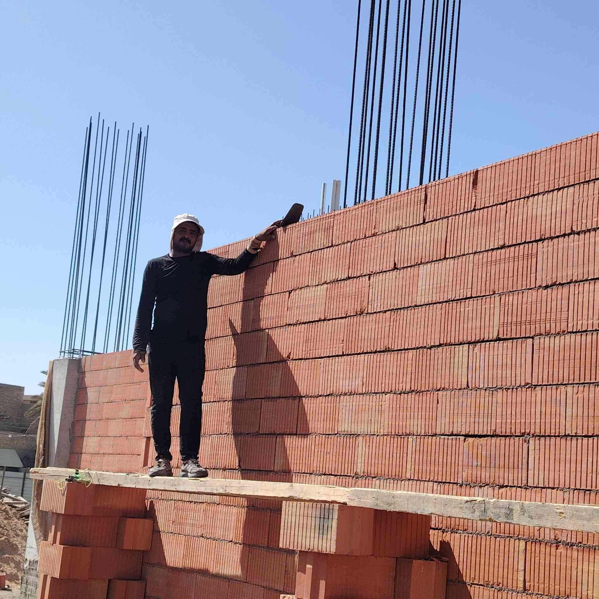 السلام عليكم خلف ابناء شغل درجه اولى تسليم مهندس والتزام بالموعد *********** ٪***********

