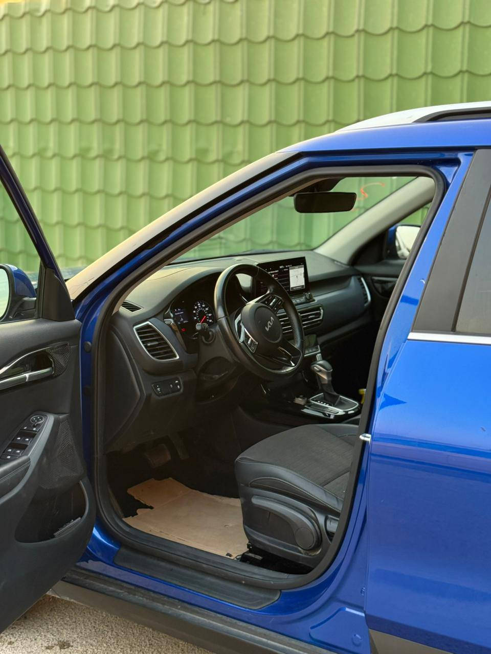 السلام عليكم للبيع
سلتوز موديل 2023 
وأردّ امريكي 
مواصفات نص فول 
بدون رقم سياره 
لون أزرق
مصلح وكامل 
عنوان بغداد بلديات 
السعر 155 
للاتصال 0775081318


**إذا كنت صاحب هذا الإعلان وتريد حذفه لأي سبب، رجاءا أرسل رسالة إلى الدعم الفني**