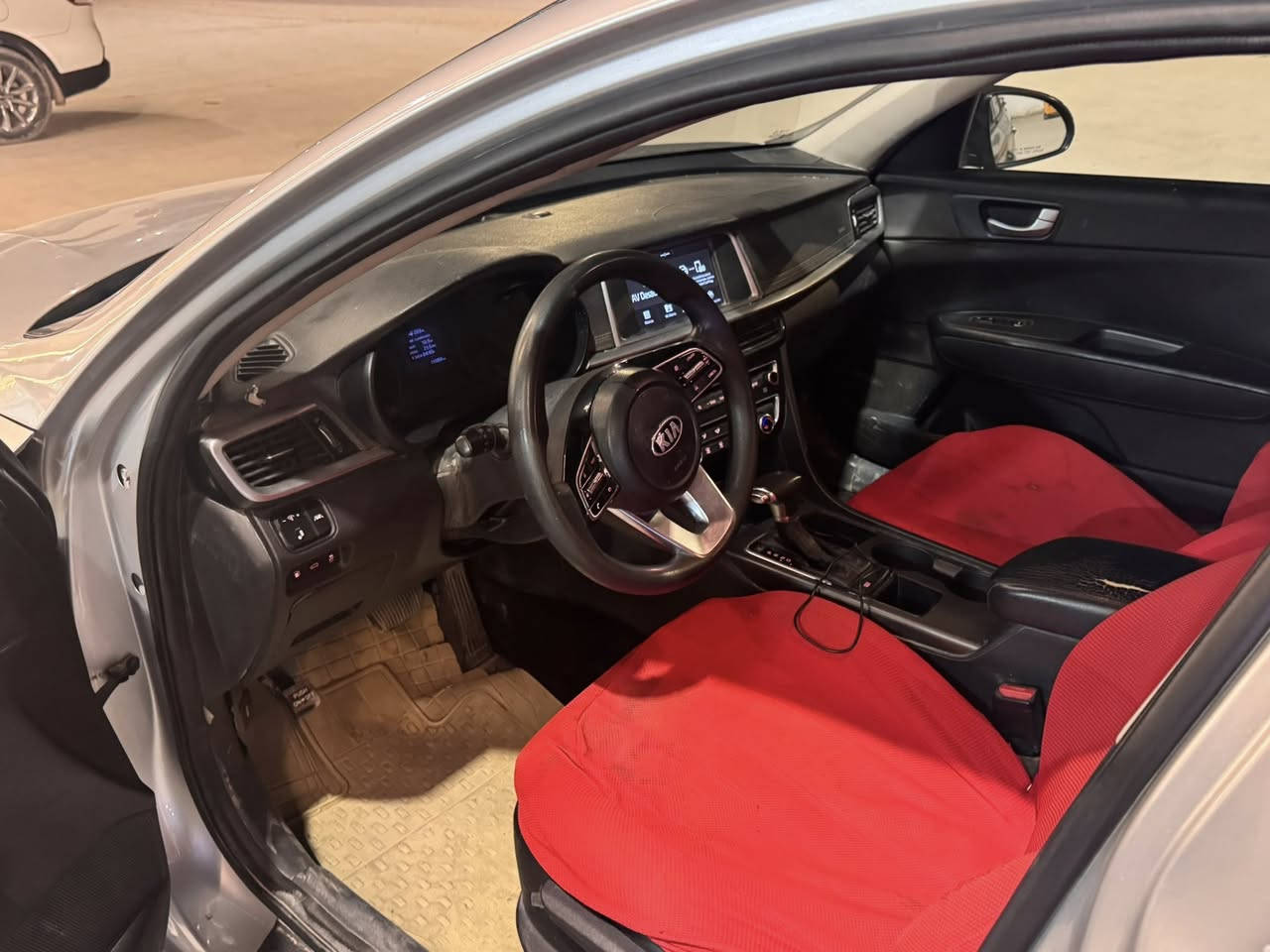 ‏سلام عليكم اوبتيما 2020 رقم بغداد سيارة جديدة وحلوة ما بيها أي نقص تبريد ثلج تدفئة مكينة2400 جديدة سعر 122 وبيها مجال شراي اتصل عنوان بابل الحمزة الغربي 

***********
