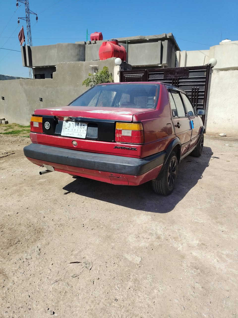 كولف جيتيا موديل 1991مكفوله محرك 1800كير اوتاماتيك رقم بغداد مكان بابل ***********
