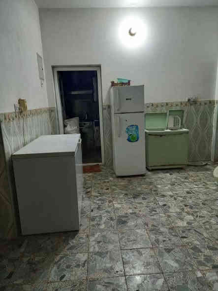 البيت للبيع 120م ركن
الموقع النجف /بالجمهورية جديده الثالثه 
خلف شارع ابو صخير 
يحتوي ع اربع غرف فوك وصحيات 
وغرفتين وصاله ومطبخ وصحيات جوه 
السعر قفل 250 مليون

امانة ابو الفضل العباس (ع) 
 بلغو من طرفي 
(حلا  سيف) 
مكتب موسى للعقار ***********بي واتس
