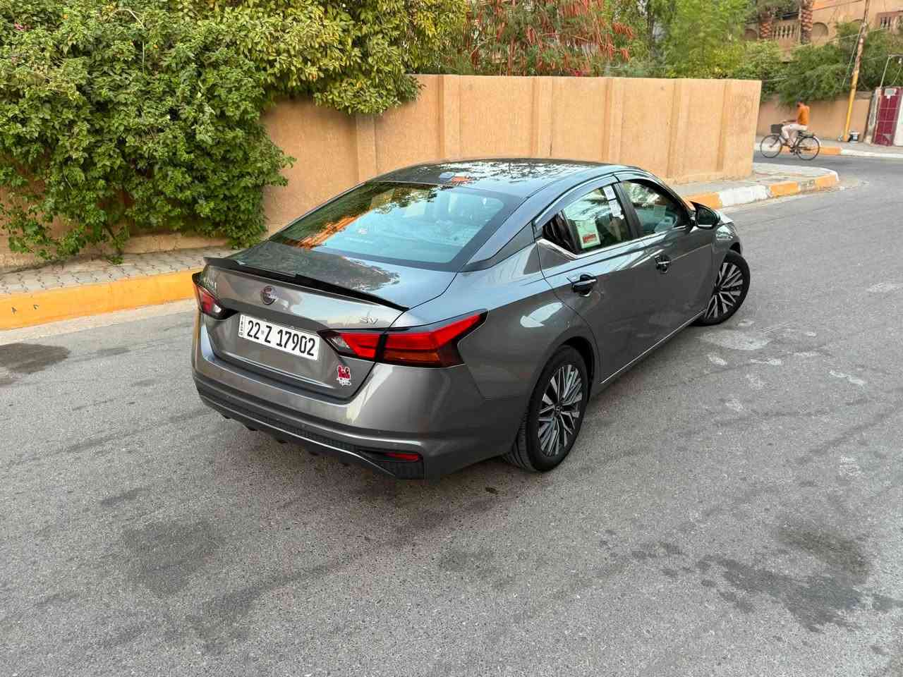 🚗 للبيع نيسان ألتيما🚗.  2023 .  SV
وارد أمريكي / رقم اربيل  بأسمي شرط التحويل رقم الدولي الجديد هزه وفحص  كله جديد
محرك مكفول 🔧 / كير مكفول
تخم تايرات جديد مبدل
باتري جديد
صدر ع الوكاله كامل 
 السياره حادثه جاملغ وشبر بل حافه مال بنيد وموضح بل سونار وباقي كفاله دواخل كله شرط 
  صفاح موس مكفوله كفاله عامه ماشيه 44 mi    (باقي السيارة وكالة)
مواصفات السيارة  
بصمه بصمه ابواب 
تشغيل عن بعد 
كشن كهرباء 
تغليف كامل 
محرك 2.5 لتر / 4 سلندر اقتصادي وقوي تنفس طبيعي 
شاشة لمس وسطية 8 إنج مع بلوتوث و USB وكار بلي  
سستم كامل سبورت رياضي 
كاميرا رجوع خلفية 
نظام سبورت
لايت زنون +لد نهاري 
ستيرن رياضي D + كاربون فايبر  
مثبت سرعه 
ويل كب كروب 
رادار امامي وخلفي وجانبي 
توقف ذاتي وخروج ع المسار 
نظام أمان حديث (ABS / Airbags)
تصميم أنيق ورياضي بلون الفيلي 
سيارة كاملة مكملة تجي تفحص وتشوف بعينك كعدتها حلوه وسيارة ما تصرف عليها كلشي سعر 148
مكان السياره ديالى بعقوبه 
***********
