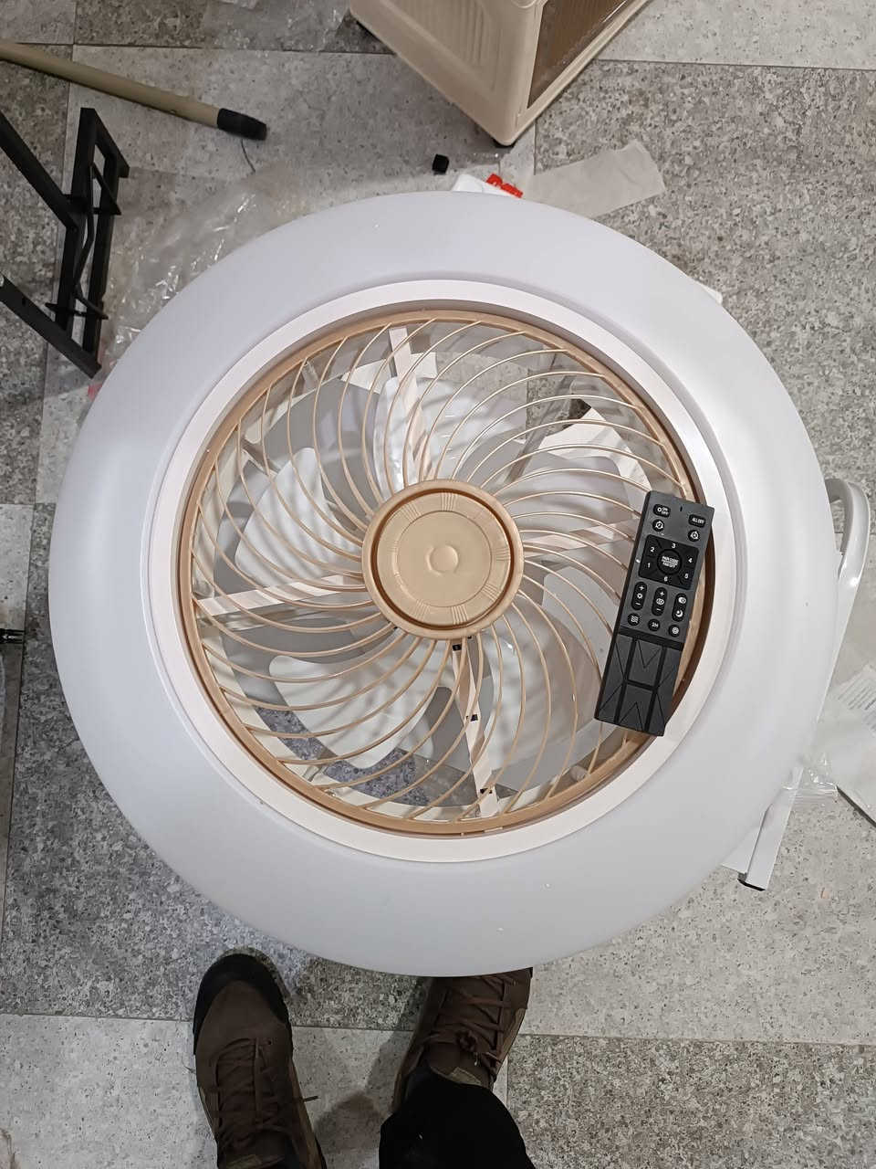 ليد مروحة سقف حلو 
قياس 50سنتيم  جديد لوك


**إذا كنت صاحب هذا الإعلان وتريد حذفه لأي سبب، رجاءا أرسل رسالة إلى الدعم الفني**