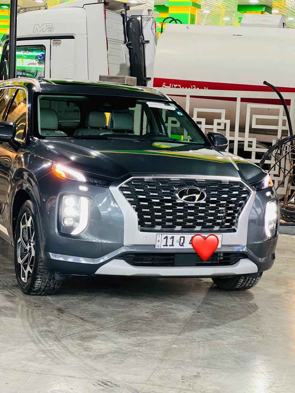 بلسايد موديل 2022 بغداد مشروع وطني تحويل مباشر
فول مواصفات للاخير اعلى فئة 

لون مميز كرزي 

السياره  ماشيه 127

حادث بنيد وجاملغ ايمن امامي وبين البابين صبغ فقط بدون تبديل 

محرك 6 سلندر 3.8 مكفول من كلشي

مواصفات السياره فتحتين بانوراما 

كراسي جلد وكهرباء وتدفئة وتبريد 

عداد دجتال وانارة داخلية وسستم صوت سماعات 12 سماعه

5 كامرات وردارات 360 درجة 

شاشة اكبر حجم ووضعيات قيادة وتتقدم وترجع بالريمونت

وبعد بيها هواي مواصفات
كير ومكينه مكفولات 
تبريد ثلج 
داخل ابيض حليبي بلاد 
تخم تاير جديد 
كهربايات كوله شغاله مابيه اي نقص 
مكان بغداد رقم الشاصي مرفق مع المنشور 
السعر 220 وبية مجال بسيط 
تصل لاستفسار 
***********
