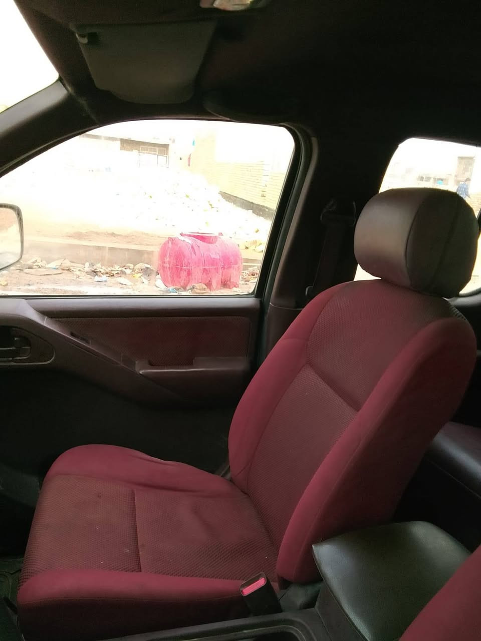 سياره نوع نيفاره  موديل 2010 رقمها واسط انكليزي الجديد شرط التحويل السياره حلوه محرك لا تنقيص ولا تبخير  كير اوتوماتيك  كهربائيات كلها شغاله  دواخل أيضا حلوه ومرتبه سياره الكشره شوف العين والسياره باسمي مكان السياره الحالي ميسان نهاوند سعرها 75 وبيها مجال بسيط
تفاصيل اكثر الاتصال على ***********
