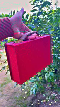 ✨ بوكس نسائي فاخر ✨ 👜 حقيبة نسائية أنيقة 💄 مكياج مختار بعناية ⌚ ساعة ع...