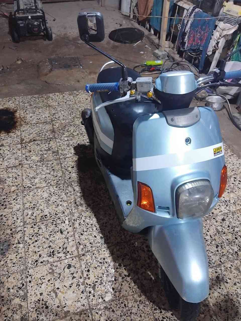 السلام عليكم دراجه بوليسي نظافه فول دراجه كلشي شغال سلف هندر كربائيات كلهة شغاله للاستفسار الاتصال على الرقم *********** و متواجد واتساب الماكن كاطون الرازي
