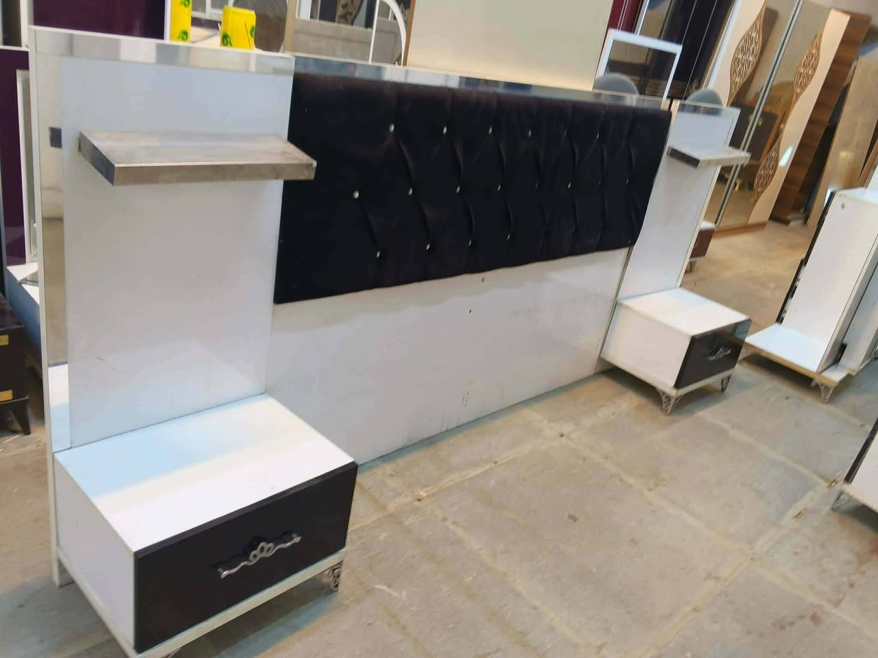 غرفه نوم تركي 🇹🇷🔥 
مستخدم كنتور سلايت 
7قطع نضافة 95 💯 
سعر450مع شد ونقل مجاني محافظات كروه🚛🧑‍🔧


**إذا كنت صاحب هذا الإعلان وتريد حذفه لأي سبب، رجاءا أرسل رسالة إلى الدعم الفني**