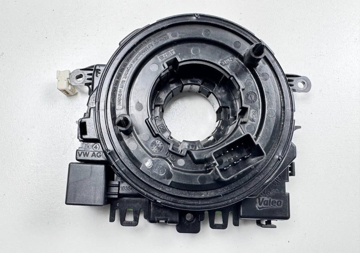 نوفر جميع قطع غيار سيارات فولكس واكن  واتساب ***********
✔️ قطع أصلية
✔️ قطع تجارية مضمونة  
✔️ أسعار مناسبة  

📦 التوصيل متوفر  

كل ما تحتاجه لسيارتك من قطع فوكس واكن تجده عندنا.
