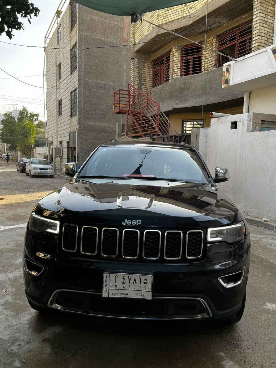 سلام عليكم
جيب شيروكي جراند
2021
فول مواصفات 
المتدد 1\1
وارد أميركي
ماشيه 70
ضرر بسيط جاملغ
 وبنيد 
سونار مرفوق مع المنشور 
بسمي تحويل مباشر 
سياره برغي مامفتوح بيها 
بل عافيه على ياخدها 
سعر▪︎▪︎ 225
وبيها مجال الطيبين 
قابل المراوس 
الموقع 
بغداد الدوره هور رجب 
الاستفسار 
***********
