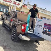 شاشات ذكية • توزيع مجاني • خدوش بالشحنة