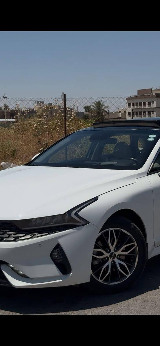 ﷽

✨🚘 السلام عليكم ورحمة الله وبركاته 🚘✨

للبيع كيا K5 GT-Line فول مواصفات 🔥
سيارة مرتبة ونظيفة جداً ما شاء الله ✨

🔹 شاشة كبيرة ديجتال
🔹 عداد ديجتال كامل
🔹 تشغيل بصمة + ريموت 🎛️
🔹 فتحة سقف بانوراما ☀️
🔹 كامرات + حساسات أمامي وخلفي 📷
🔹 كاربلاي + بلوتوث + USB 🎶
🔹 تحكم ستيرن + مثبت سرعة 🎚️
🔹 تبريد وتدفئة للمقاعد ❄️🔥
🔹 تكييف دبل أوتوماتيك 🌬️
🔹 إضاءة LED كاملة 💡
🔹 جنوط رياضية 🛞
🔹 مرايا كهرباء طي
🔹 داخلية فخمة جداً 🤍
🔹 محرك اقتصادي وعزم ممتاز ⛽🔥
دتشو عرض على جام امامي سياره فول فول وحد ع واحد 

✅ السيارة فول كامل
✅ جاهزة للفحص
✅ استعمال شخصي مرتب

📩 للاستفسار مراسلة خاص
🤝 السعر مناسب والبيع للجادين فقط *********** فقط وتس او ع خاص
