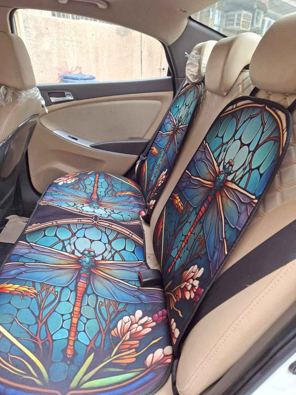 سلام عليكم سيارة اكسنت خليجي فول مواصفات بلو موديل ٢٠١١ مكينة ١٦٠٠ ماشية ٧٧٠٠٠ الف بيها صبغ بالداير الخلفي وربع جاملغ أمامي الأيسر  تخم تاير جديد 
مكان بالاعظمية للإستفسار الاتصال ***********
 سعرها ٩٠ وبي مجال بسيط
