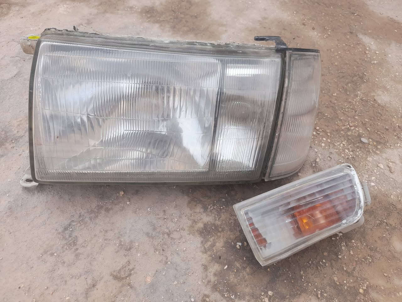 السلام عليكم 
بك لايت مارك نفخ جهت الصدر 25 
بجم راس الثور تكم جهت السايق كامل 30 
راديتر تبريد مارك نفخ مال كصه شرط النضافه 100 
جاملغ مارك نفخ جهت السايق 25 
مكان النجف الاشرف - كوفه - ناحية الحريه  
للستفسار ***********
خاص موجود
