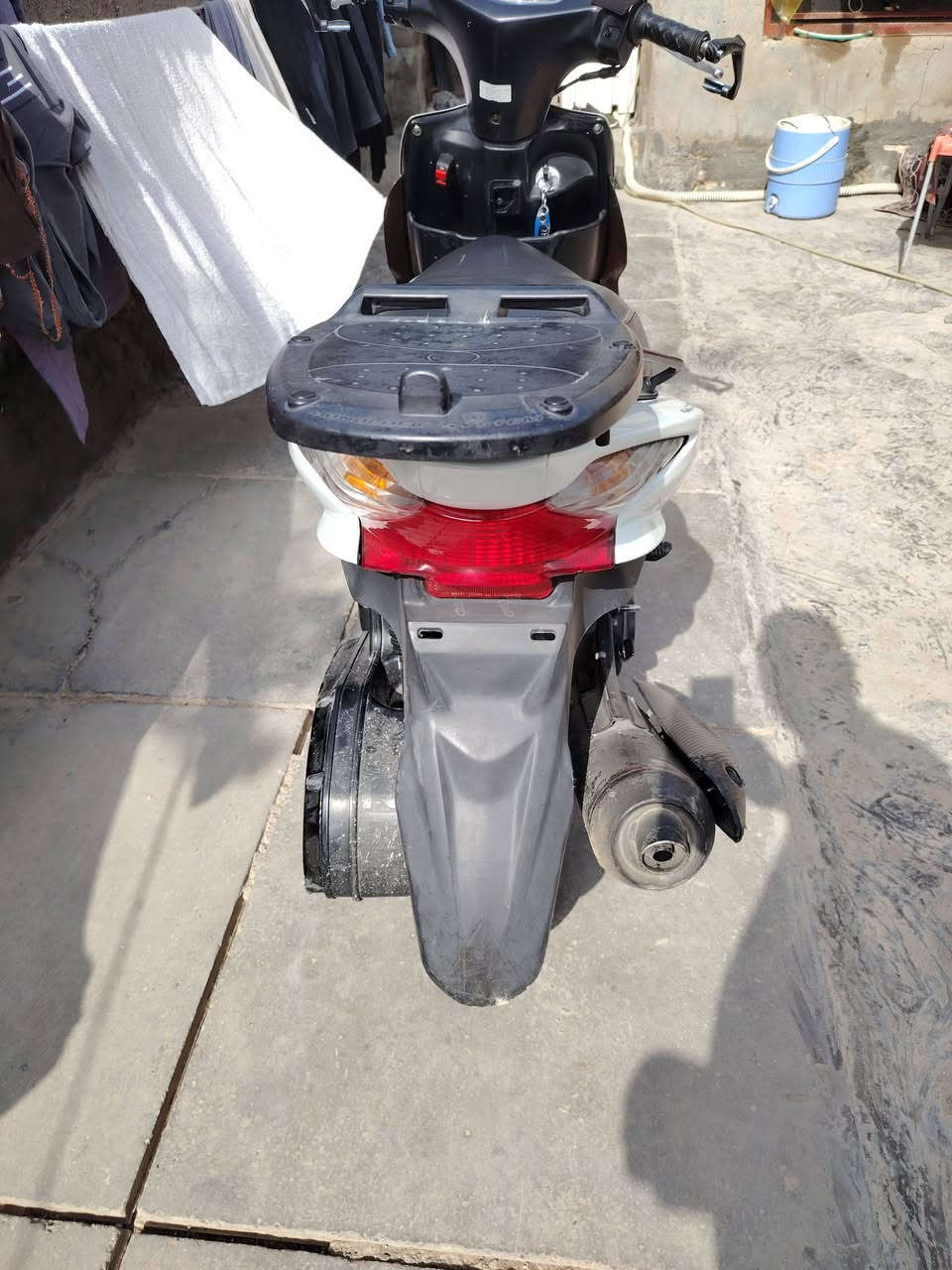 دراجه ادرس ياباني مفتوحه مره وحده رايمر تخم تايرات سلف هندر كهربايات شغاله كيجات بانزين سرعه الدراجة كل حلوه ونظيفه السعر 550 وبيه مجال الخاص مفتوح


**إذا كنت صاحب هذا الإعلان وتريد حذفه لأي سبب، رجاءا أرسل رسالة إلى الدعم الفني**