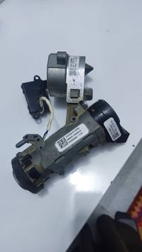 غراض تراكس حاويه وارد امريكي كله نضيف موبايل 07724870954