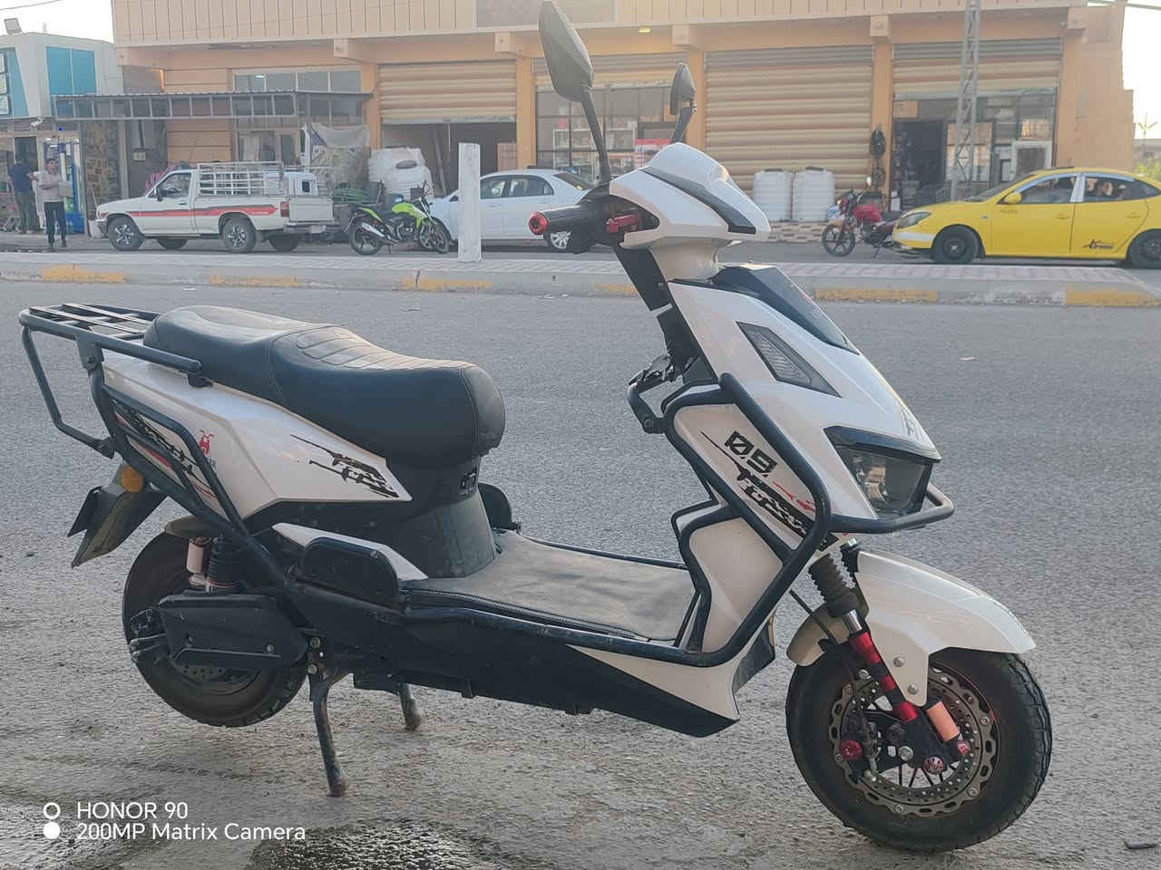 موطور شحن للبيع مستخدم شهرين فقط السعر 850 الف العنوان الرمادي الجزيره التواصل ***********
