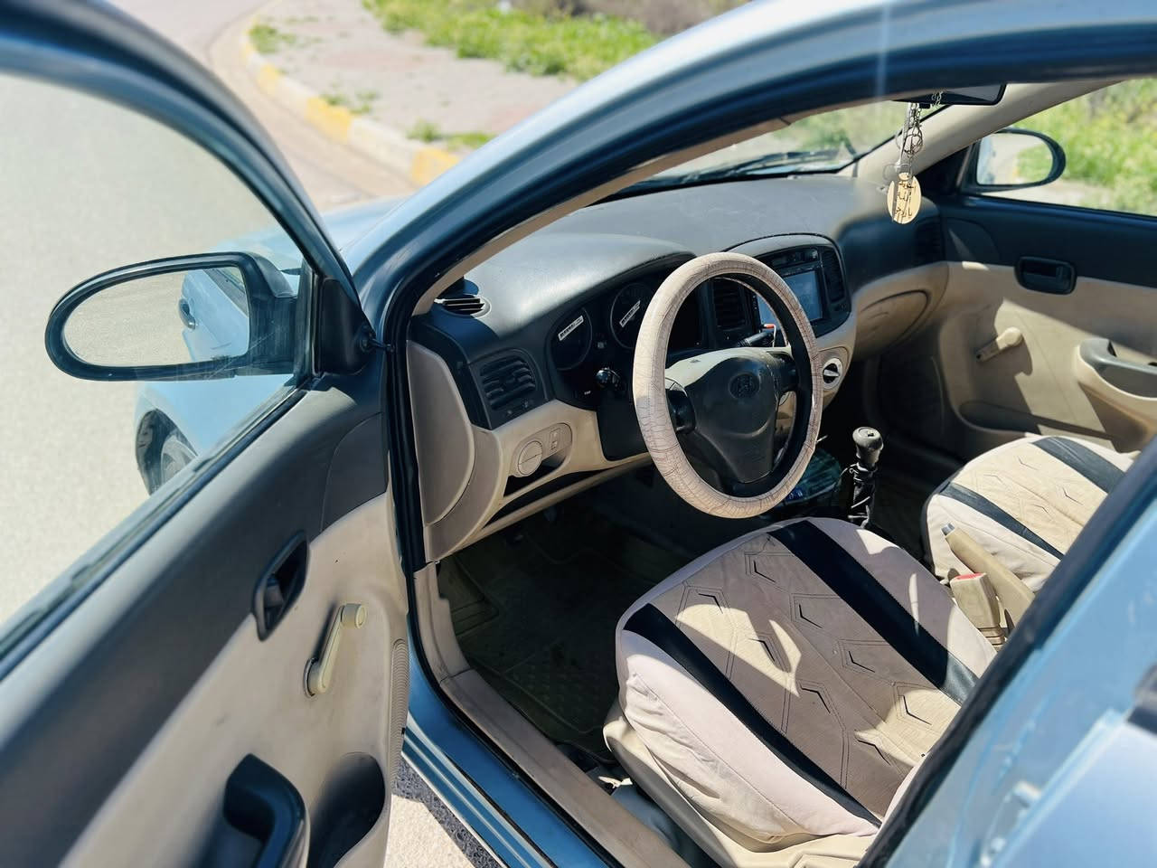 اكسنت 2007
محرك 16
سنويا ورقم جديد 
باسمي شرط التحويل 
سيارة جاهزه كير محرك صدر تايرات 
تبريد كلها شرط 
بيها طخه براس البونيد عالجاملغ بدون دواخل 
السعر 67
‭0782 420 5051
