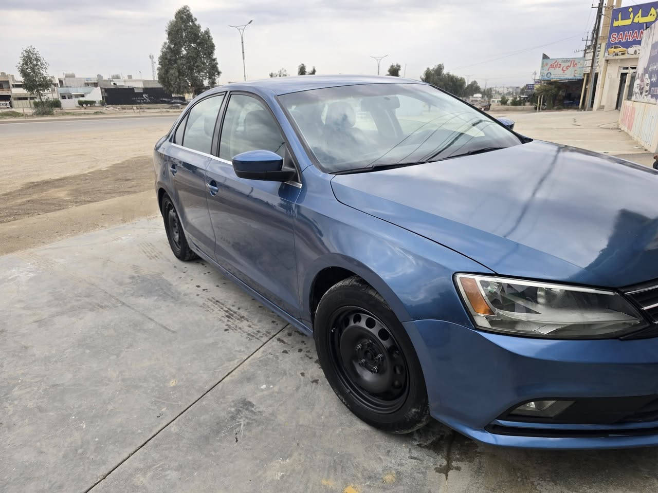 سلام عليكم جيتا 2017 كندي ⬇️
بيها جاملغ و بونيد صبغ 🏁
سياره نظيفه و مابيها نواقص 
📍مكاني كركوك 
للاستفسار ☎️***********
