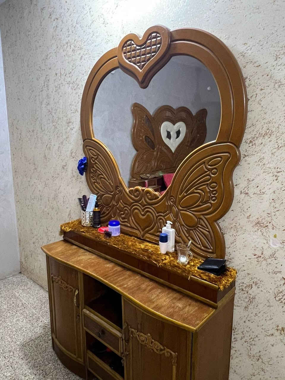 غراف صاج الثقيل للببع
السعر ٦٠٠ للغرفة الواحدة
بغداد البلديات هاتف
***********
