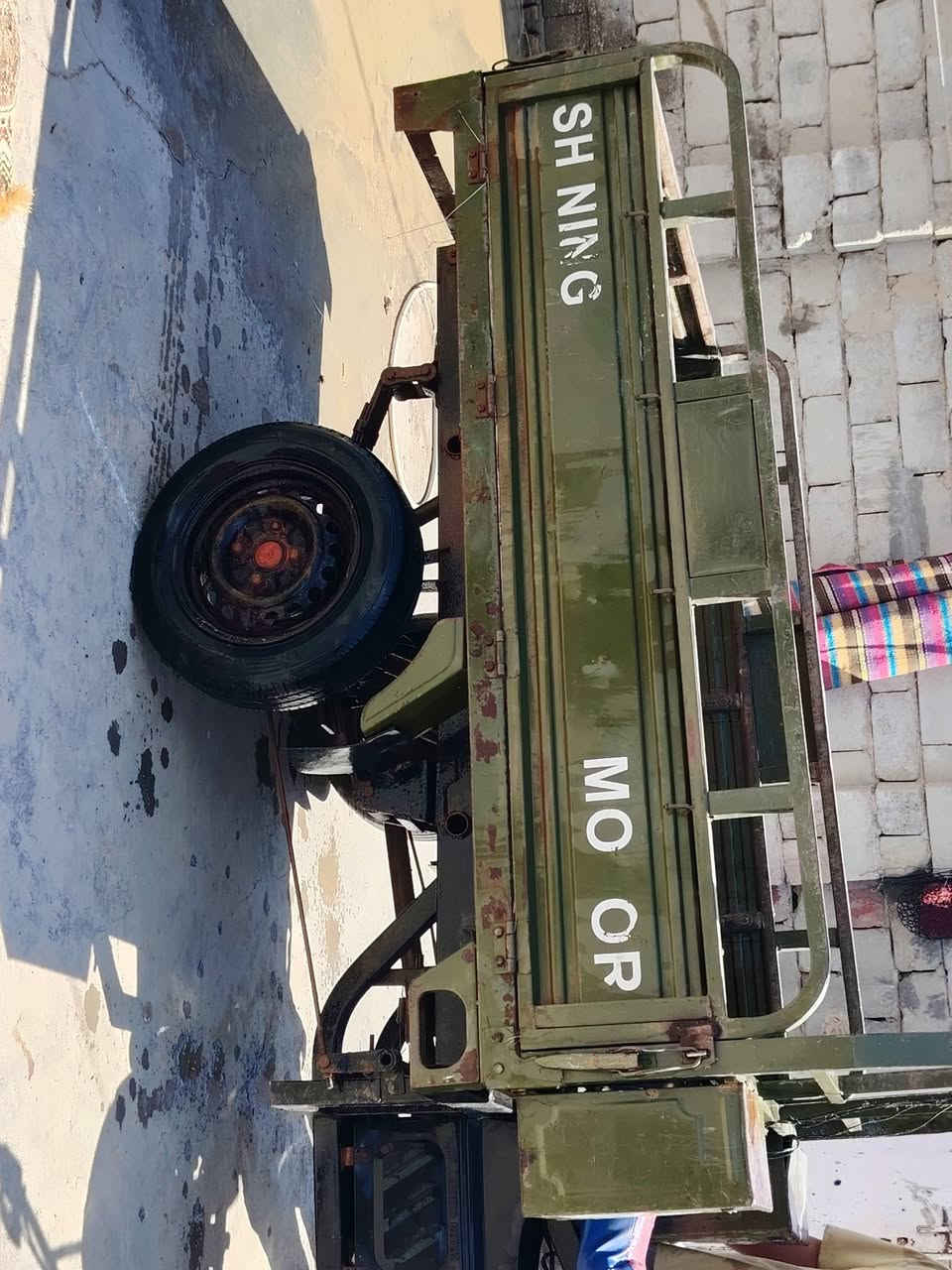 سلام عليكم  ستوته لبيع موديل 20ستوته نضيفه وحلوه  ولحب يتصل ***********
