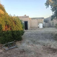 خلف جامعة بابل • ٨٠٠م • بيت ٢ غرف