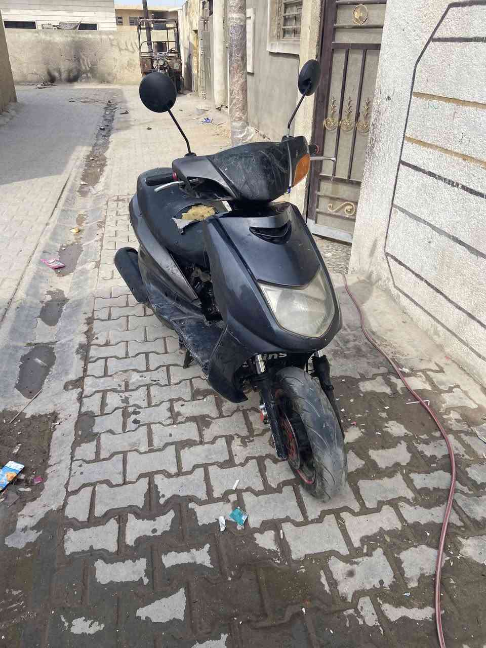 نكره سلف بس عوزه باتري وتربط الحار مالتها الرىيسي بس هسه هندر قفل 250 مكاني محموديه ***********
