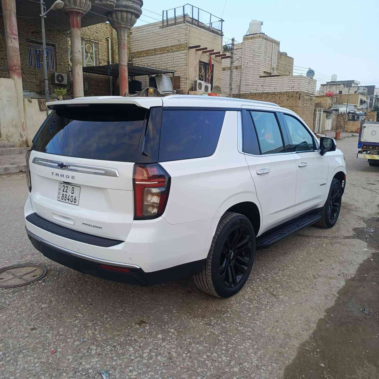 سلام عليكم تاهو البيع مديل2021 بسمي هزه جديده تحويل مباشر بتره وارد امريكي مكفوله  ماشيه 92 فول مواصفات بلارامه رادرات جانبيه 5كامرات كشنات جلد كهربائيّه بي ايبي حساسات امامي خلفي حجم المحرك 8سلندر 5300 تخم تاير جديد جم الويل 22 
السعر 410 العنوان ميسان 
رقم الهاتف ***********
0781359262
