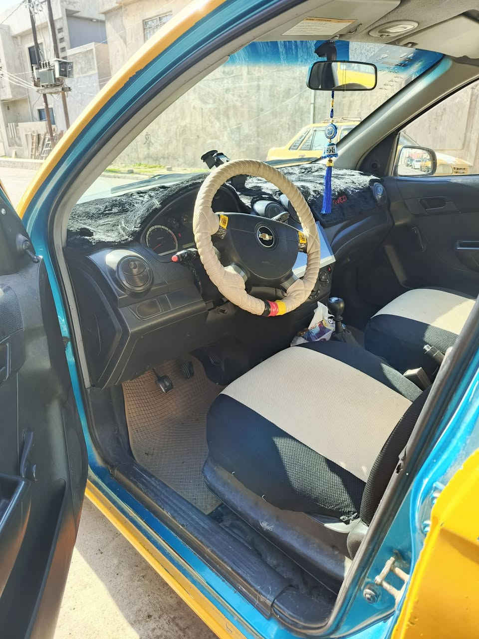 افيو كوري مديل 2009 هيئه وغرامات صفر كاربون بيها شرط  محرك وكير  طخمها زين بس بيها درايم شفتات موصل حي التحرير سعر ٥١


**إذا كنت صاحب هذا الإعلان وتريد حذفه لأي سبب، رجاءا أرسل رسالة إلى الدعم الفني**