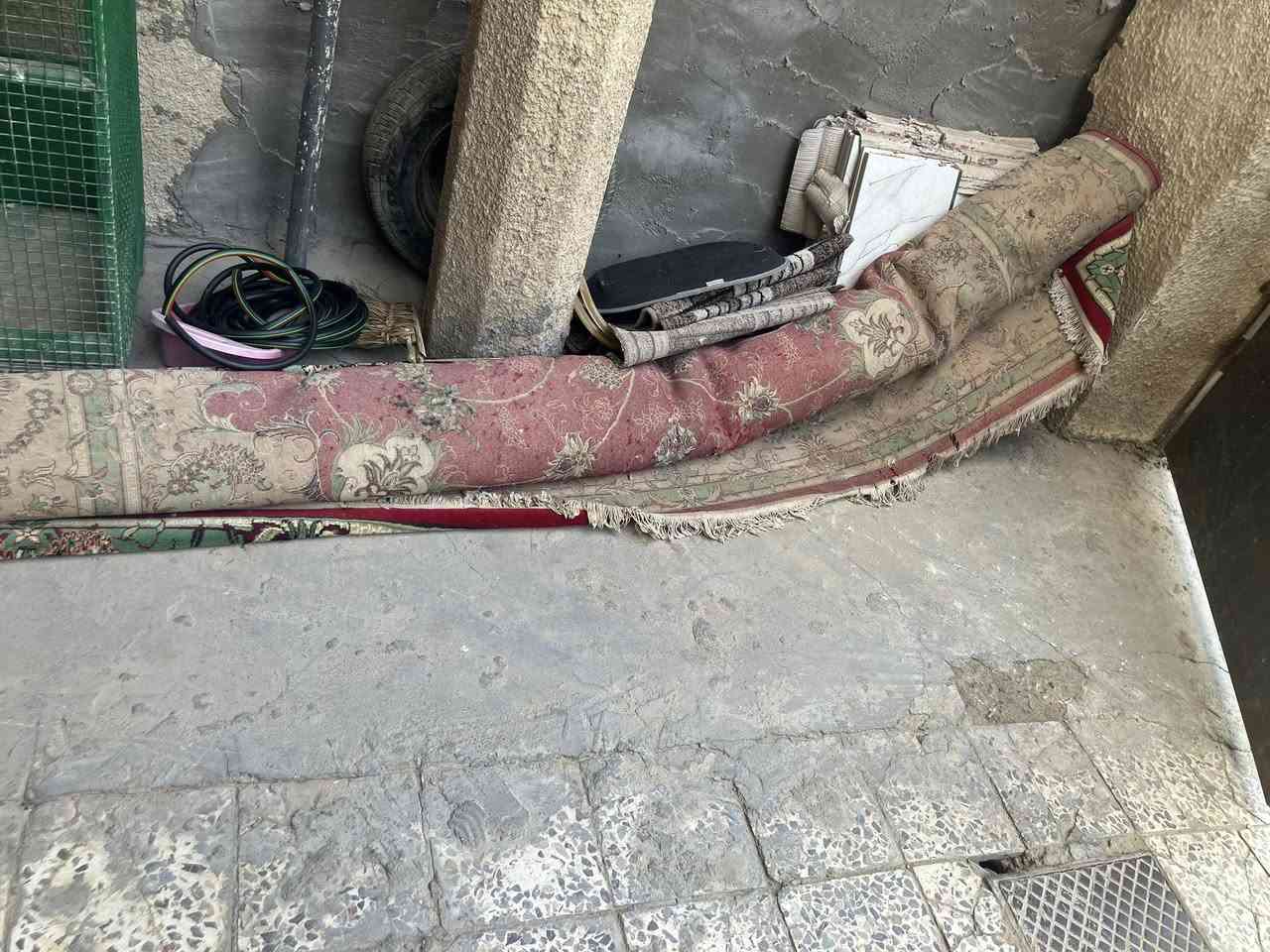 اغراض بيت للبيع قيم و اخذ (تلفزيون 400)(قفص85)(فرن50)البقية قيم و اخذ


**إذا كنت صاحب هذا الإعلان وتريد حذفه لأي سبب، رجاءا أرسل رسالة إلى الدعم الفني**