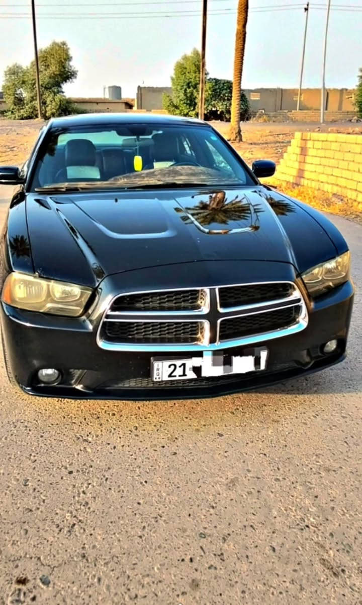 السلام عليكم كل عام وانتو بخير
جارجر للبيع 
موديل 2011سيارة 
نضيفة وجاهزة
 منضومة زينون عالي ناصي 
ربع ميعوزها
وياله تفاحه 
تخم تاير جديد 
ضرر باب السايق فقط صبغ 
 ما مشتغلة خط 
 رقمها سليمانية دولي مميز سنويه لل 2029 للستفسار على 
السعر 155 قفل
***********
مكان صلاح الدين
