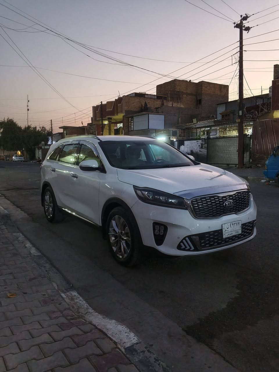 سلام عليكم
سورنتو موديل 2018
سياره فول عده البنرامه 
مكفوله كفاله عامه 
بس بيه دعاميه مبدله
رقم بغداد مشروع وطني بسمي
تحويل ثاني يوم مكاني بغداد
رقمي ***********
