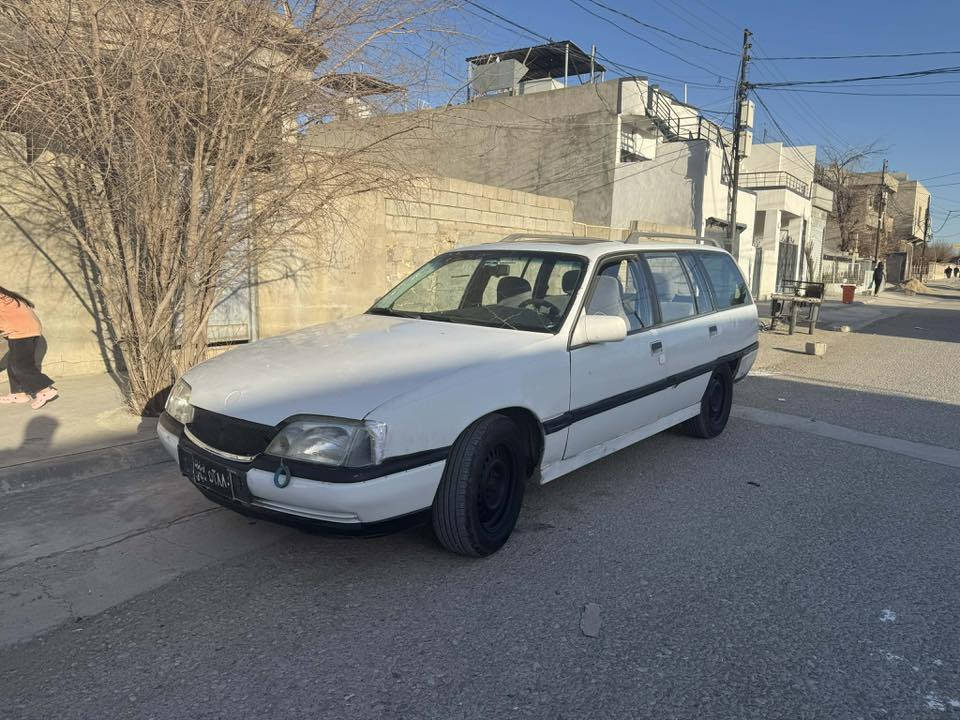 ئۆپل علوج مەکینە ٢٠ هەیکەلو ناوی زۆر جوانە گئڕ و مەکینەی بەشەرت کارەبای مەزبوتە ٤ تایەو ویلی لۆکی لە ژێرایە١٢ مەعمەلە گۆرینەوەش ئەکەم

***********
