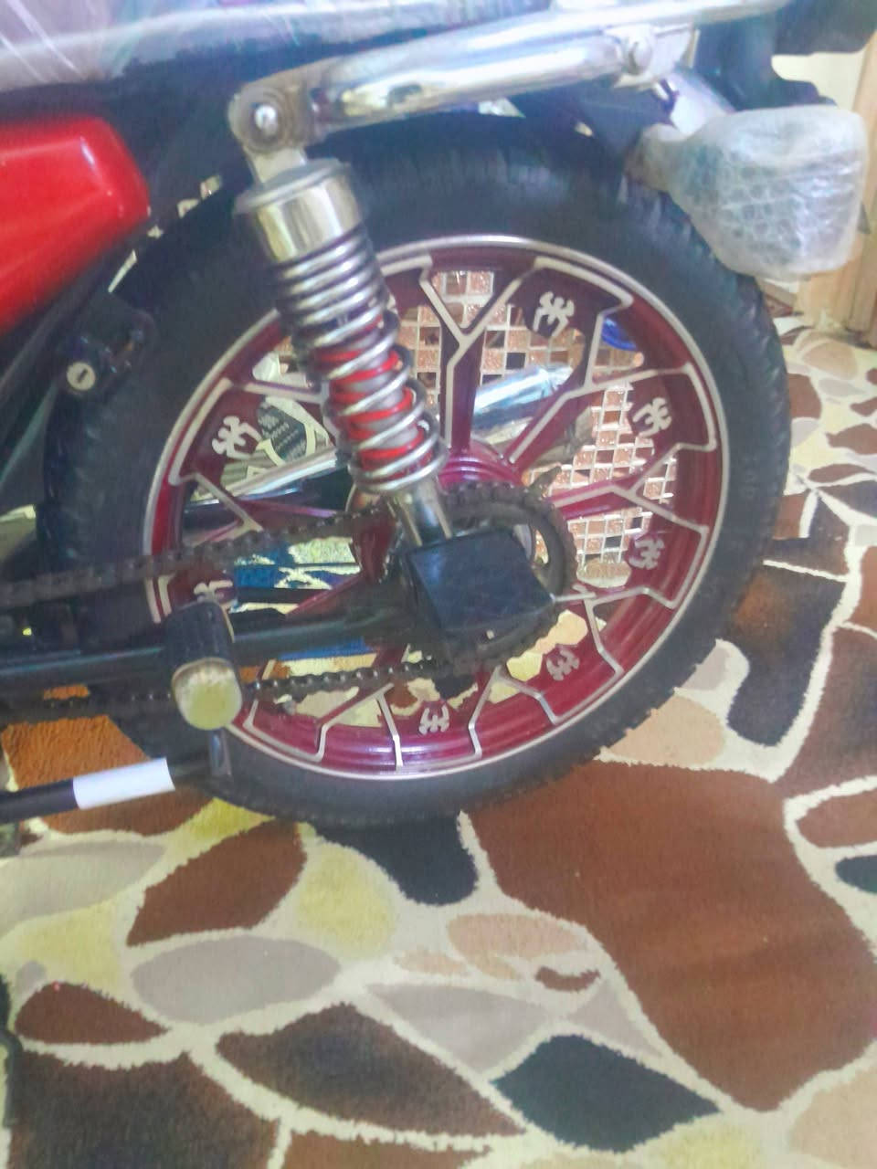 دراجه للبيع خمسة كير سيفاني موديل ٢٤ طالعه ٢٥ جديده سعره ٦٥٠ الف وبيهة مجال مكاني كربلاء الحر ما متواجد علة الفيس ***********
