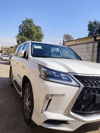 رمضان كريم على جميع وينعاد عليكم بصحه ولعافيه لكزز  LX5700موديل 17بريم...