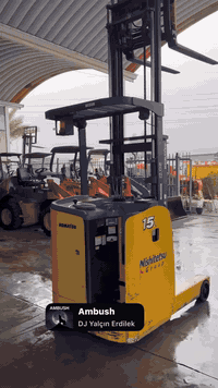 رافعة شوكية • كوماتسو • كهربائية