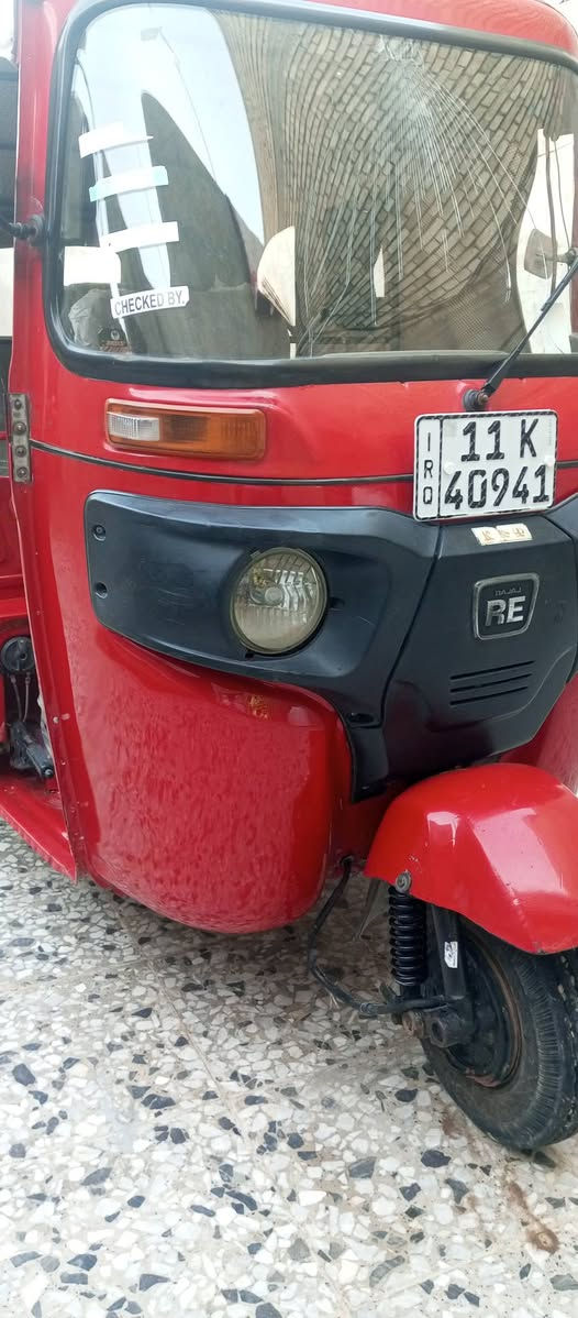 السلام عليكم شباب تكتك للبيع 21 شهر العاشر تكتك خير من الله بكاني كماليه شارع المصرف بنهايته تكتك بيها بس ضربه باللغد. ***********
