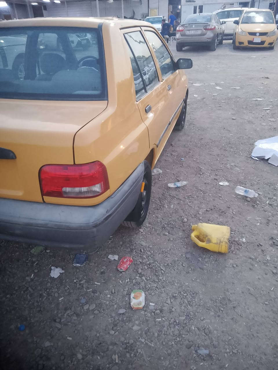 سايبه مديل 15جاهزه وبلاديه محرك كير حداديه تبريد تخم تاير مصفره من كلشي سعرها 32 وبيها مجال ***********
