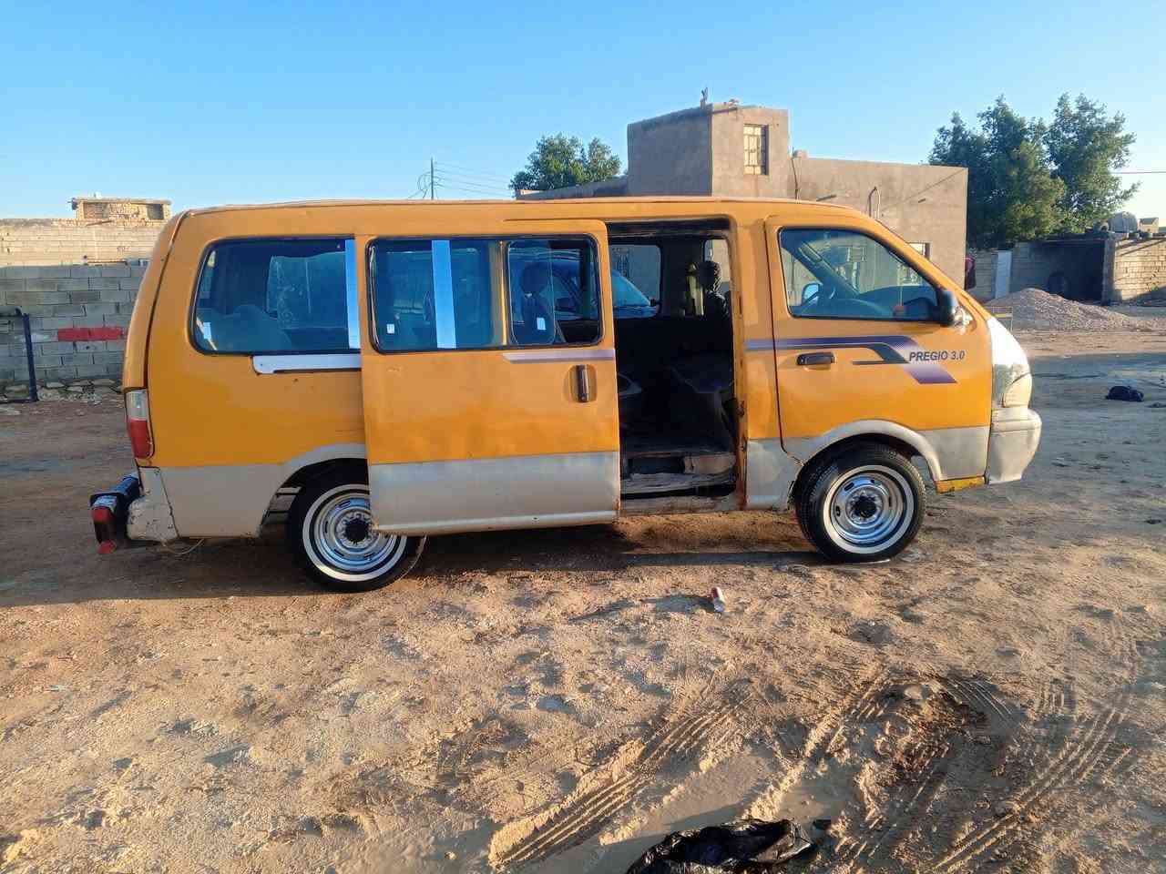 السلام عليكم بريجو م99 رقم كربلاء الماني مصفره هيئه وغرامات گشر حلو گير محرك حداديه تخم تاير دوشمه كهربائيات كله عشرط العنوان السماوه السعر 38 وبيه مجال الاتصال ***********
