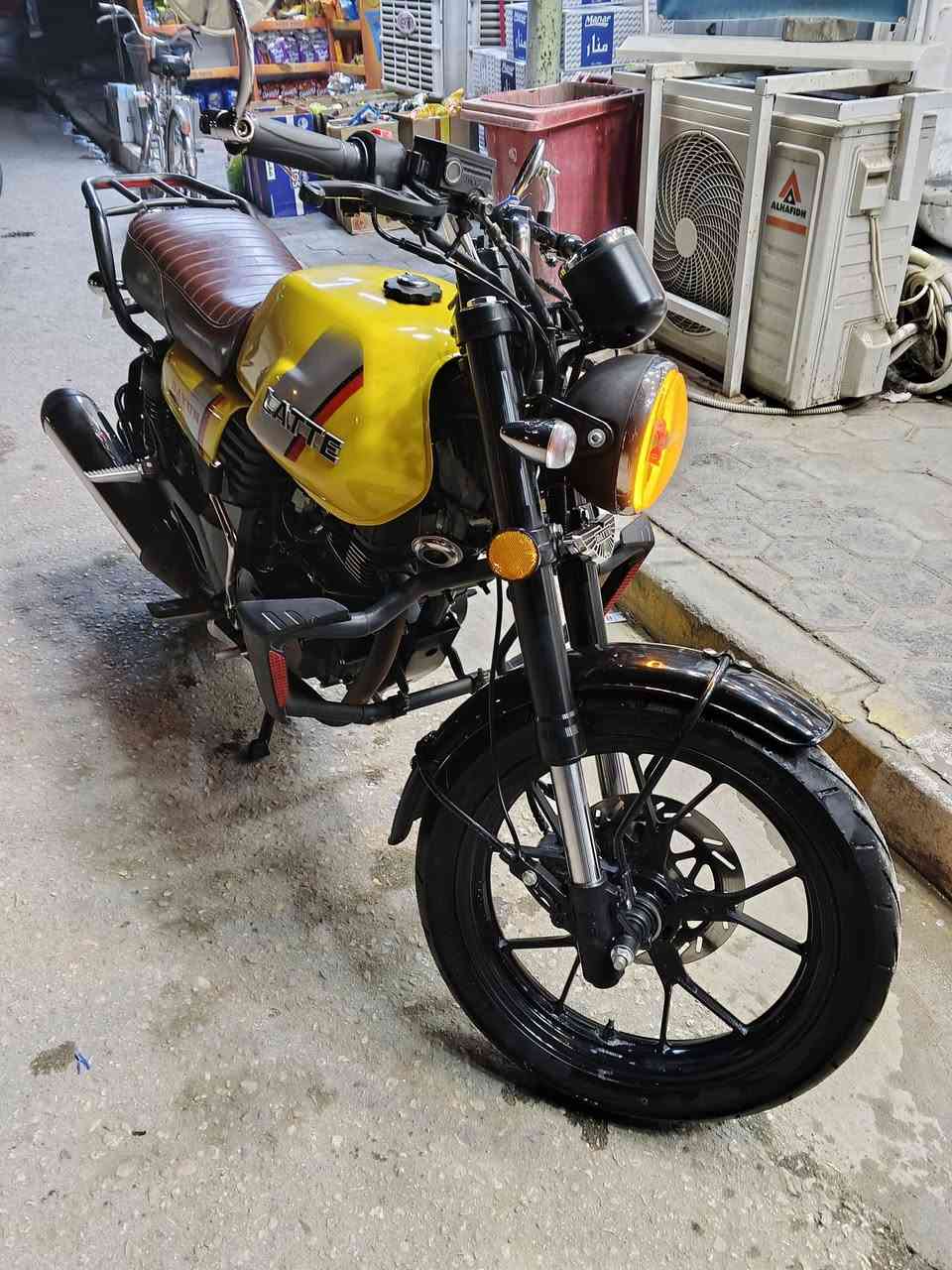 دايوان لايتي موديل 24
الدراجة مابيها أي نقص كفالة عامة أوراق سكنر 
السعر مليون و 400 وبيها مجال
مكان كربلاء حي النصر 
متواجد خاص 
***********
