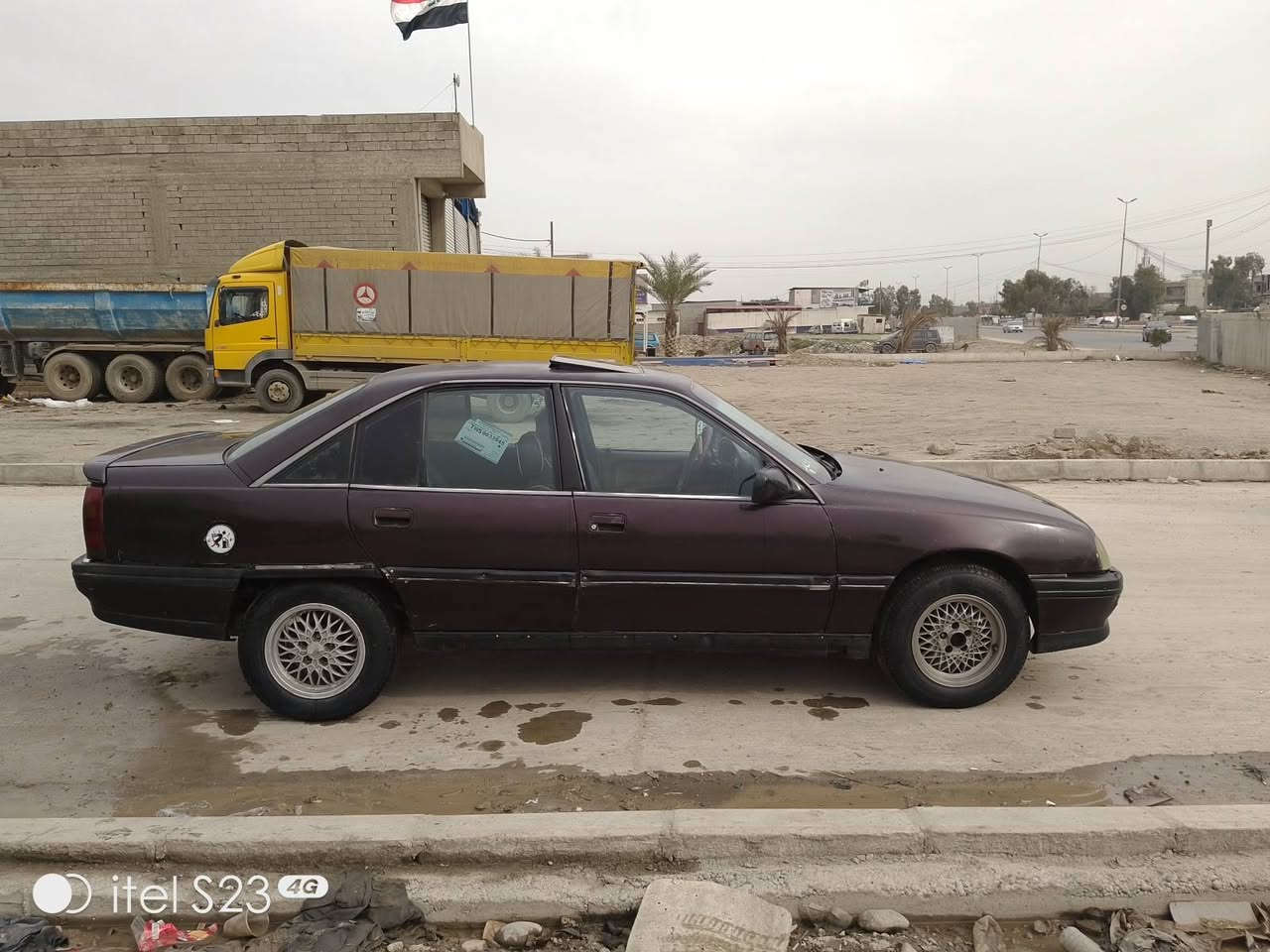 سلام عليكم اوبل اوميكا  كير ومحرك وطخم انضاف سنويه واجهة  كربون البنزين بيها ورقم ألماني سعر ،،28 ،،وبيها مجال للطيبين ،،(رقم الهاتف /كورك***********/اسيا***********
