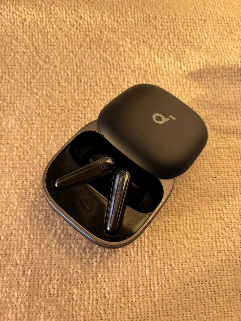 سماعة anker soundcore liberty 5
استعمال شهر واحد 
السعر 100 الف فقط
سعر الجديدة 145 الف


**إذا كنت صاحب هذا الإعلان وتريد حذفه لأي سبب، رجاءا أرسل رسالة إلى الدعم الفني**
